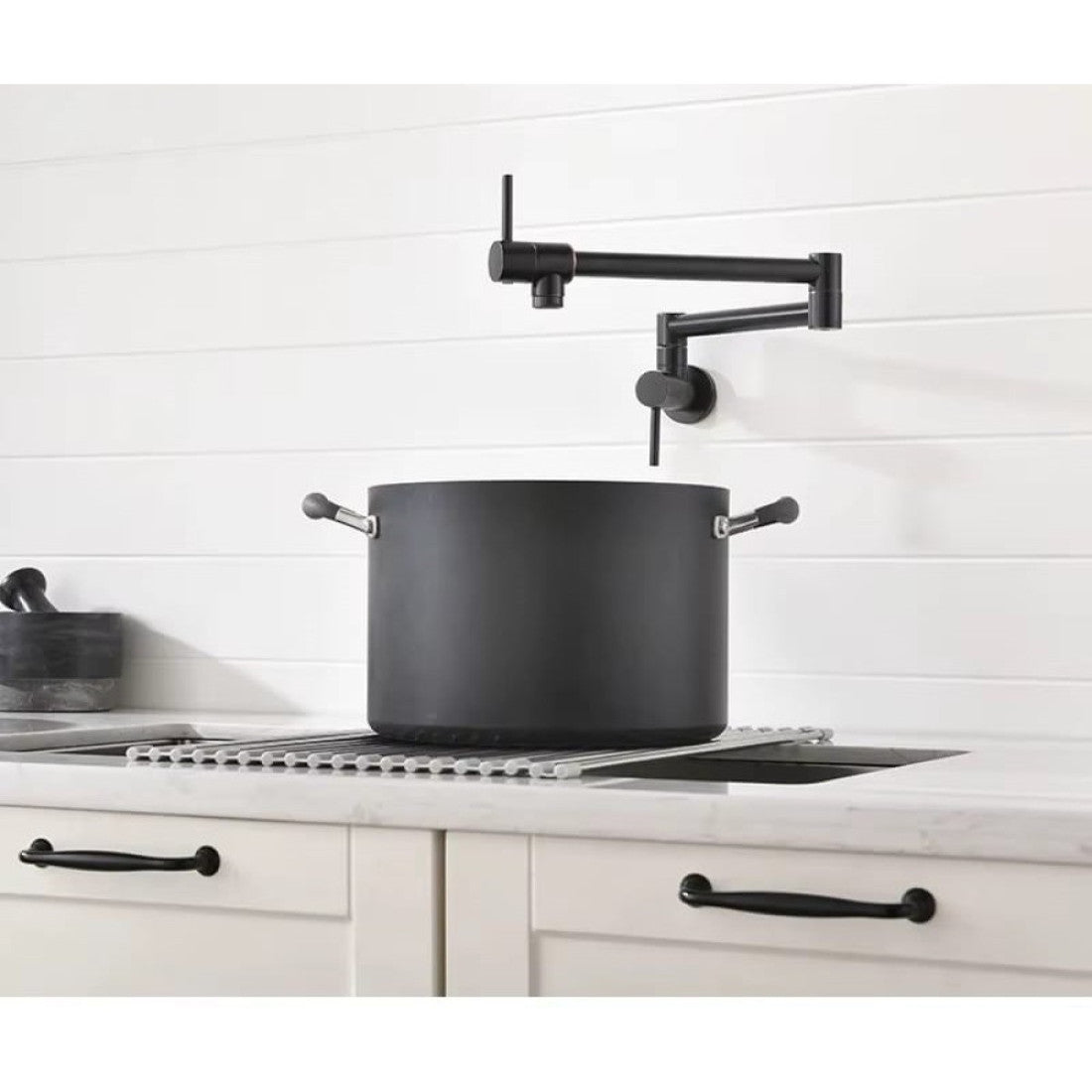 Pot Filler حنفية بوتاجاز / حنفية  مطبخ تركب فوق بوتجاز مثبته علي الحائط قابل للطي اللون اسود