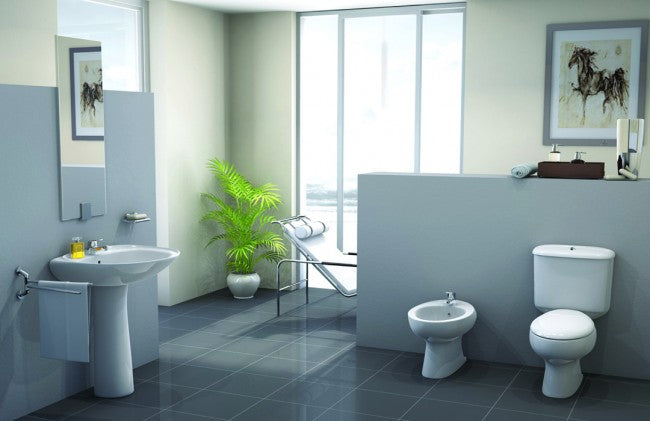 طقم حمام نيو كابرى كامل بالخزان والعده وسيدالى ذاتى الغلق وحوض بالعامود الطويل 50سم من ايديال ستاندرد لون ابيض